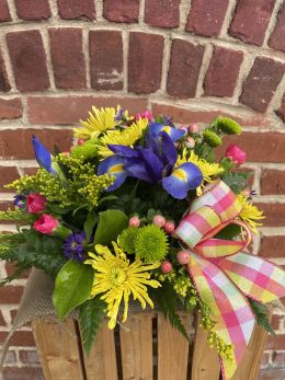Splash Of Spring Centerpiece